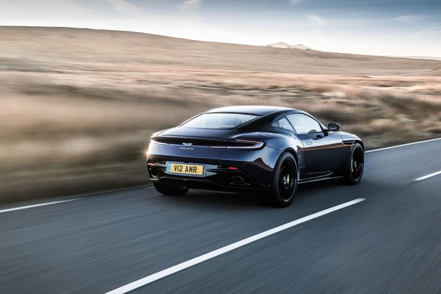  Aston Martin DB11 AMR 2018 года  (WW) (фото 11 из 43)
